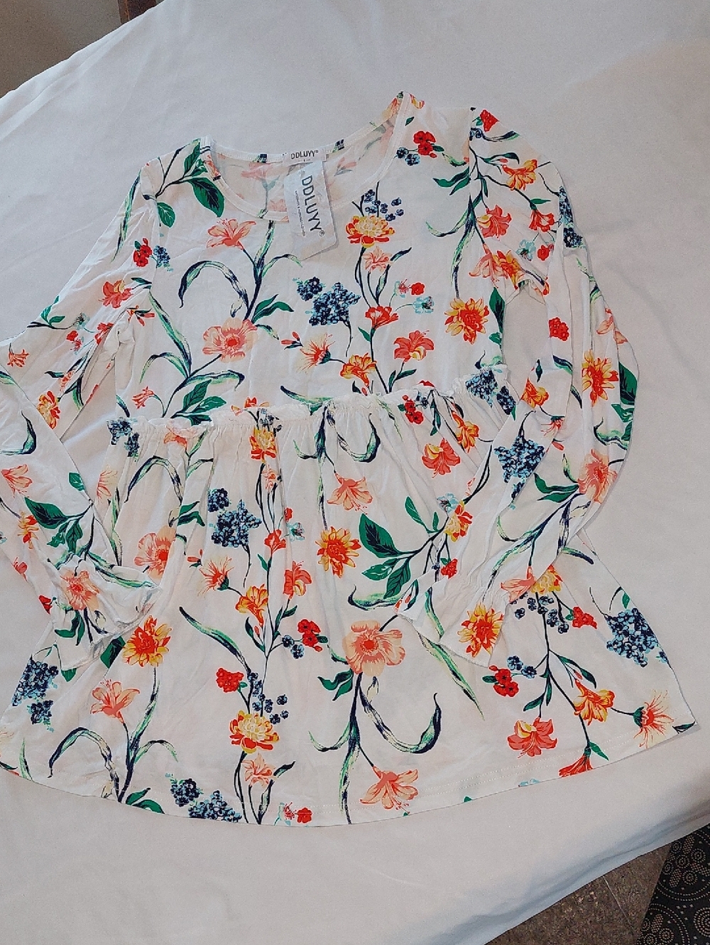 DDLUYY Maternity And Nursing  White Floral Peplum Tunic with Multicolor Blooms.S
